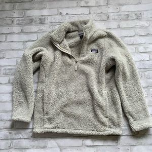 Patagonia 1/4 Zip Up White Pull-Over - kids Size XL